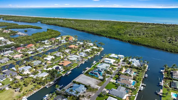 Hobe Sound, FL 33455,8531 SE Driftwood ST