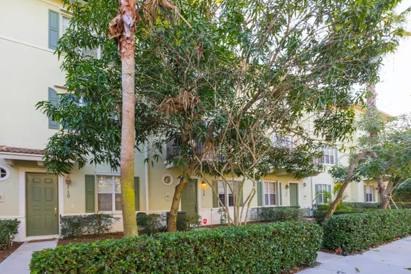 108 E Indian Crossing CIR, Jupiter, FL 33458