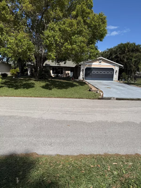 Port Saint Lucie, FL 34952,2362 SE Patio CIR