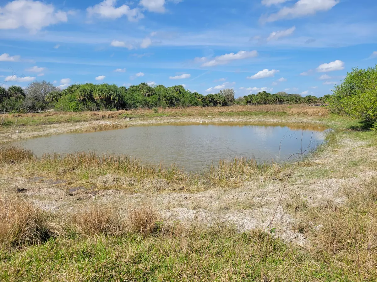 Okeechobee, FL 34974,0 Cabbage DR