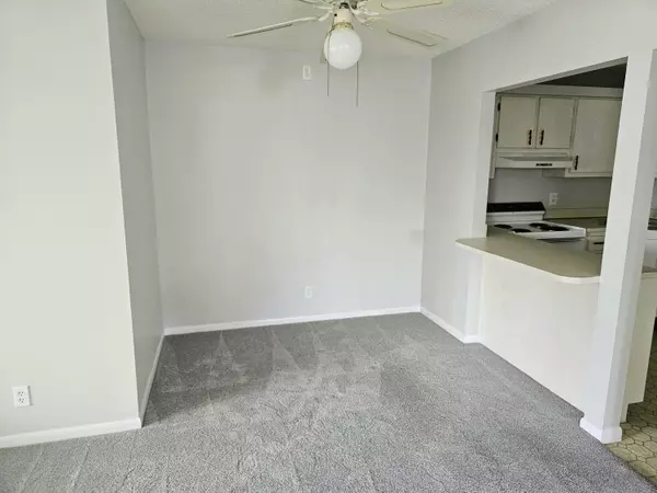 Greenacres, FL 33463,5991 Whispering Pine WAY D-2