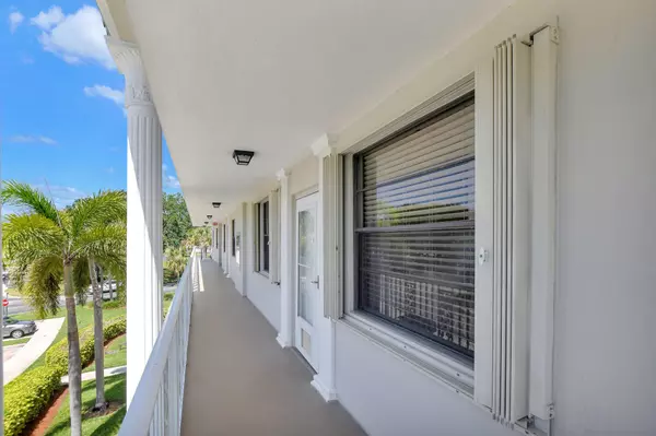 Boca Raton, FL 33433,6025 Balboa CIR 303