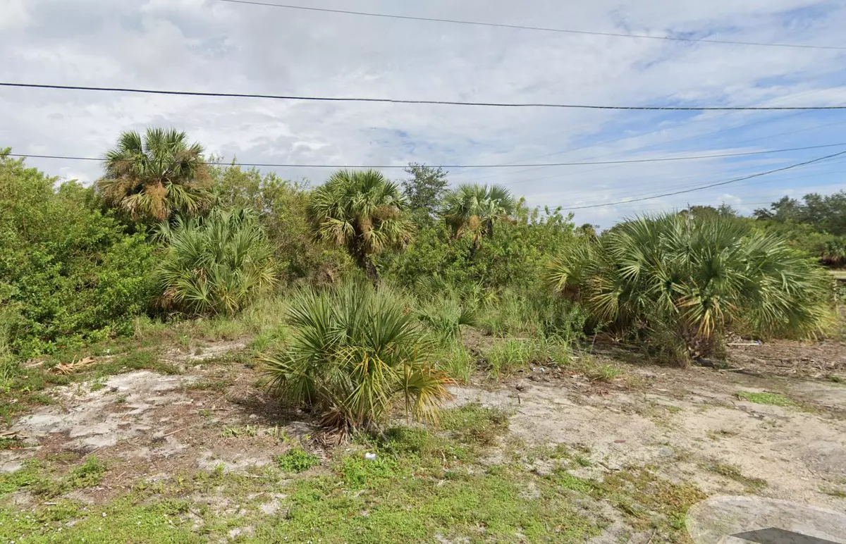 Vero Beach, FL 32967,2290 42nd ST