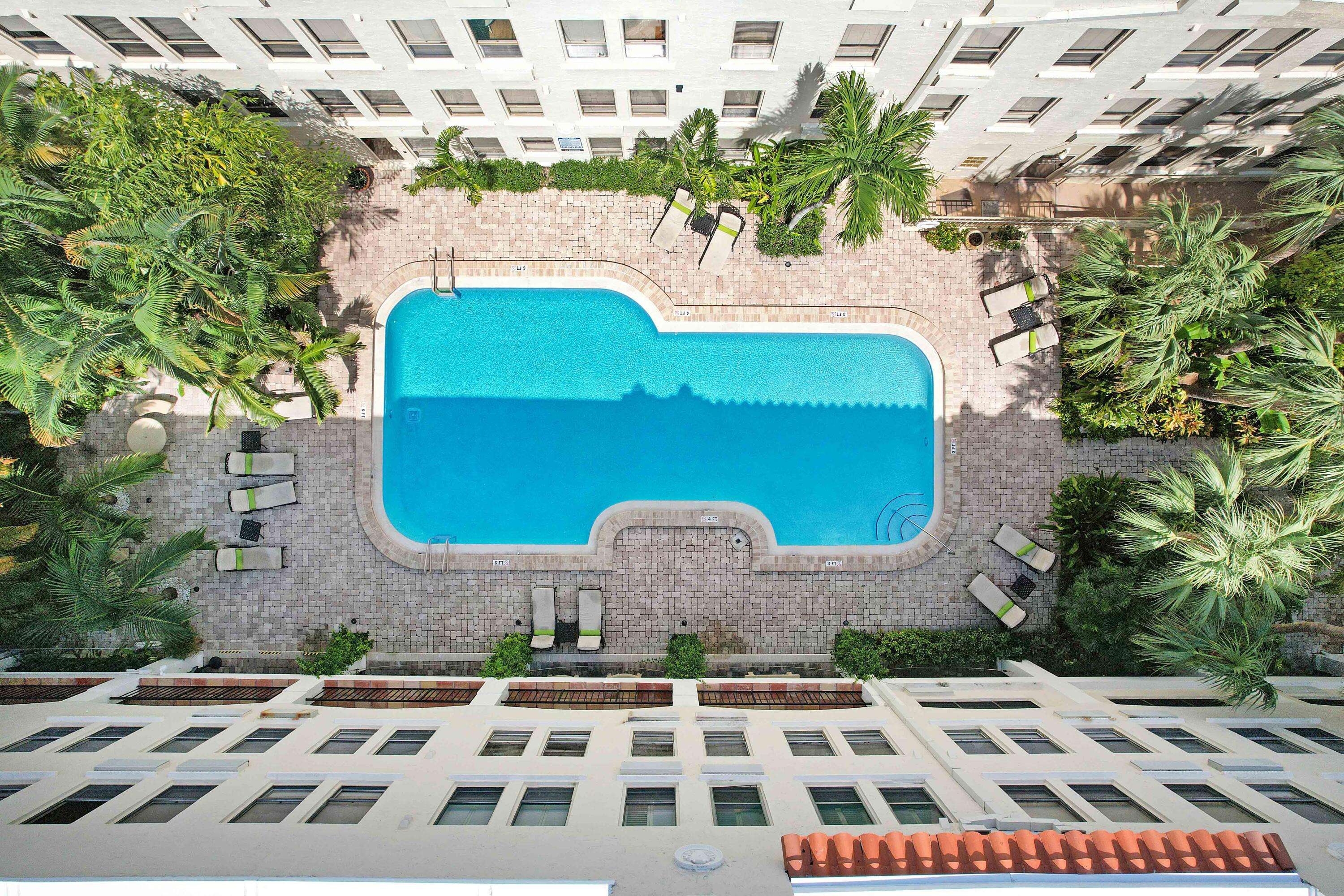 235 Sunrise AVE 3225, Palm Beach, FL 33480