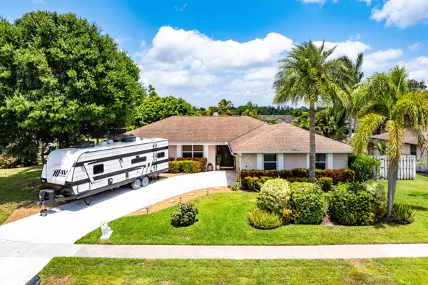 Royal Palm Beach, FL 33411,124 Rivera AVE