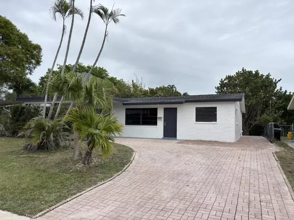 3747 Island RD, Palm Beach Gardens, FL 33410