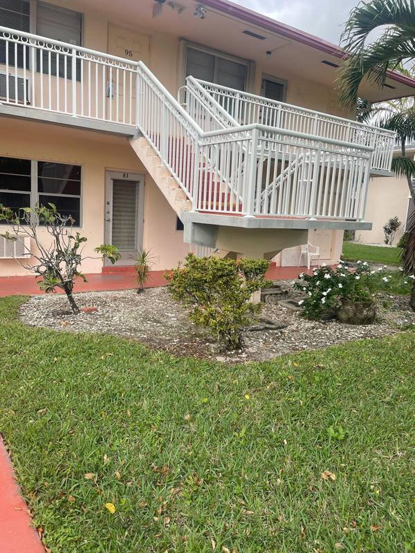 83 Waltham D, West Palm Beach, FL 33417