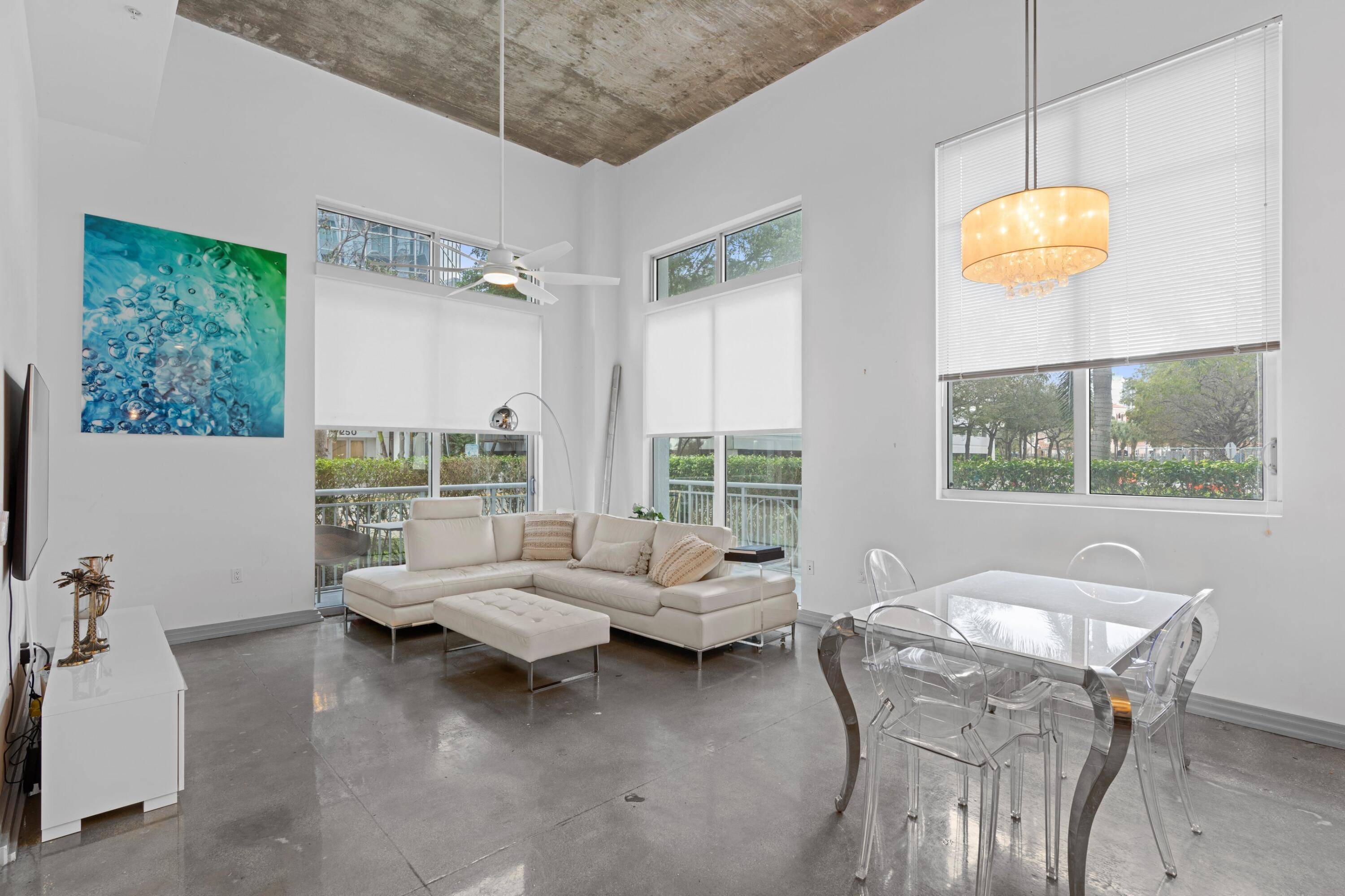West Palm Beach, FL 33401,300 S Australian AVE 105