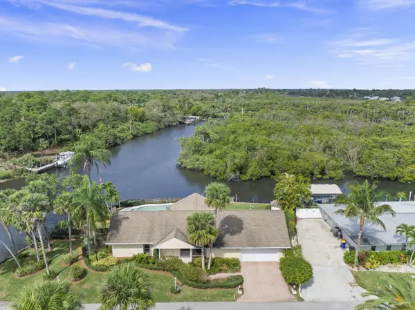 Stuart, FL 34997,815 SW Salerno RD
