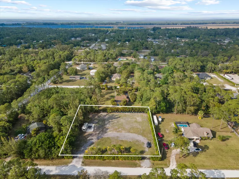 17955 N 40th RUN, Loxahatchee, FL 33470