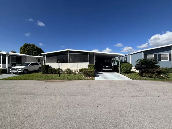 Deerfield Beach, FL 33442,1813 Kingfisher DR