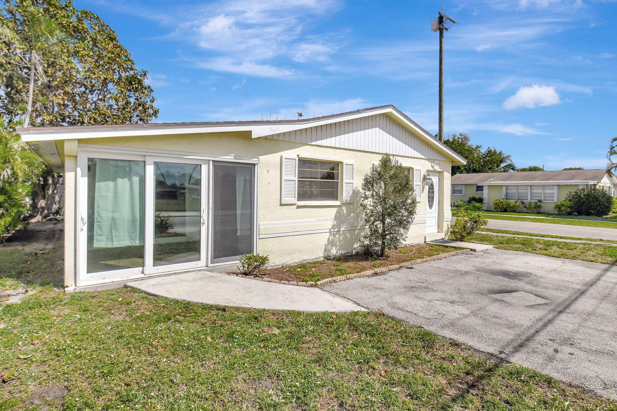Delray Beach, FL 33444,601 SW 10th ST