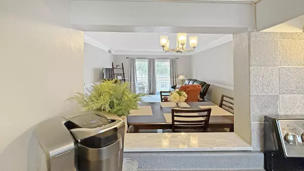 Royal Palm Beach, FL 33411,12022 W Greenway 206 DR 206