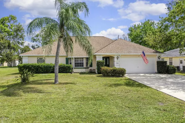 1749 SE Berkshire BLVD, Port Saint Lucie, FL 34952