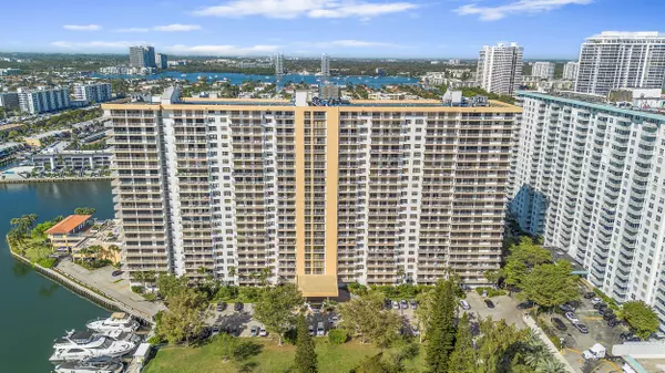 Sunny Isles Beach, FL 33160,290 174th ST 1111