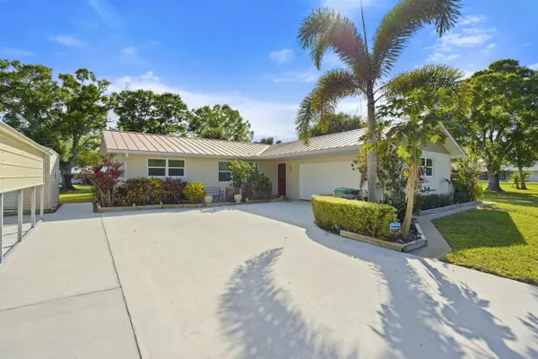 Fort Pierce, FL 34951,7301 Santa Barbara DR