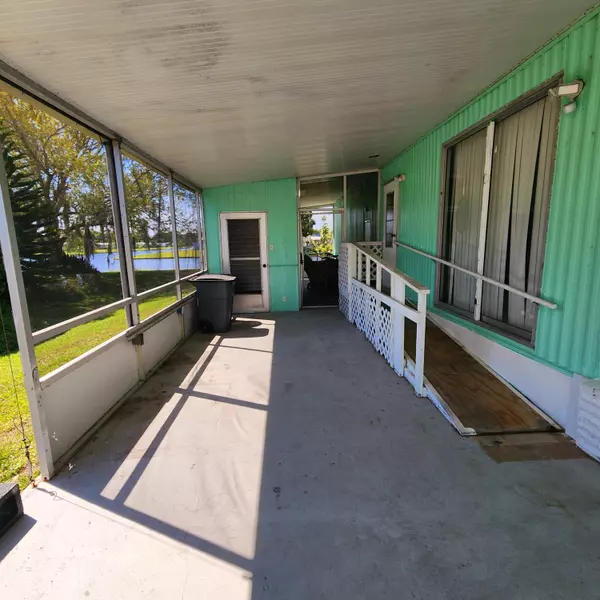 Port Saint Lucie, FL 34952,82 E Caribbean