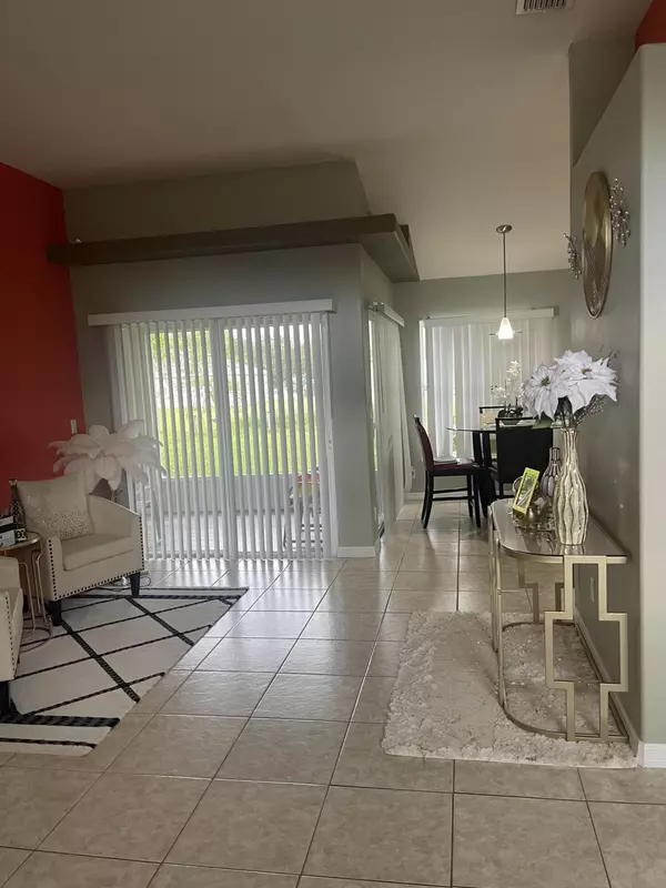 Port Saint Lucie, FL 34953,1058 SW Calmar AVE