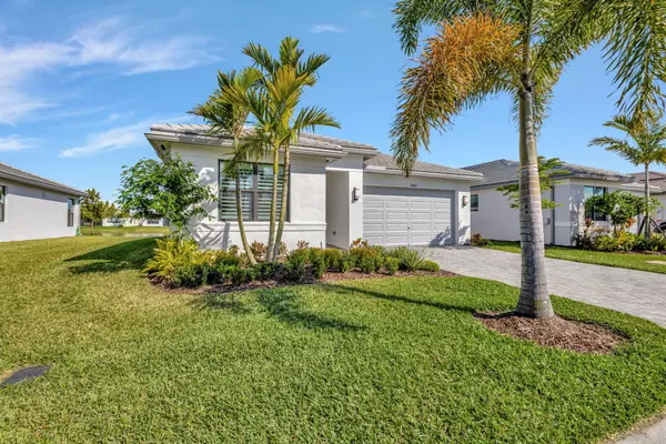 12607 SW Blue Mangrove Pkwy, Port Saint Lucie, FL 34987