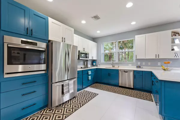 Port Saint Lucie, FL 34986,960 NW Leonardo CIR