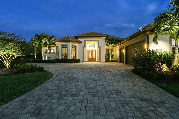 Palm City, FL 34990,847 SW Winston AVE