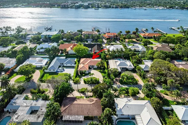 961 S Atlantic DR, Lantana, FL 33462