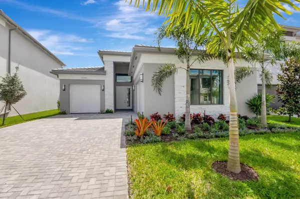 8306 Essex Country Club DR, Boca Raton, FL 33434