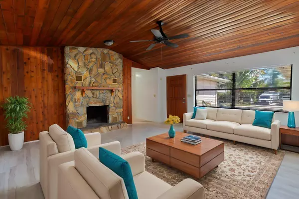 Hobe Sound, FL 33455,6403 SE Lockerby PL