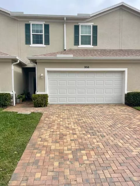 Port Saint Lucie, FL 34983,956 NE Trailside RUN