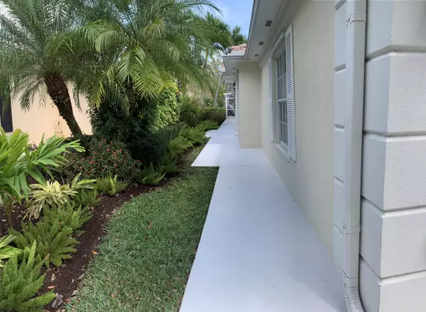 Wellington, FL 33414,8219 Saint Johns CT