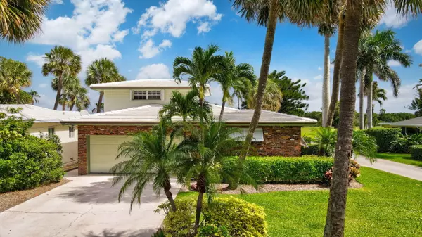 1102 N Golfview RD, Lake Worth Beach, FL 33460