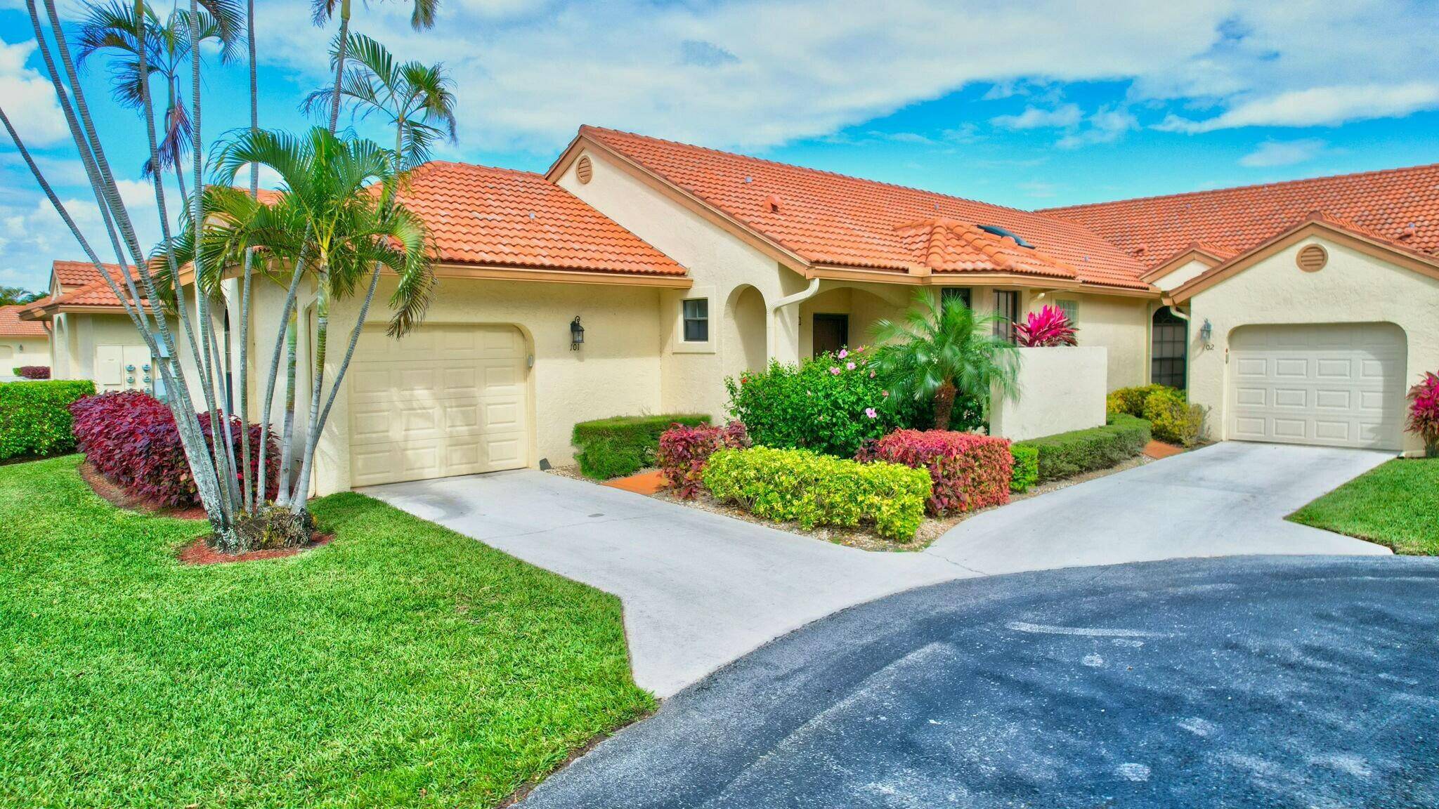 8280 Waterline DR 101, Boynton Beach, FL 33472