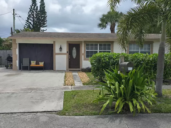 Riviera Beach, FL 33404,1530 S 24th CT