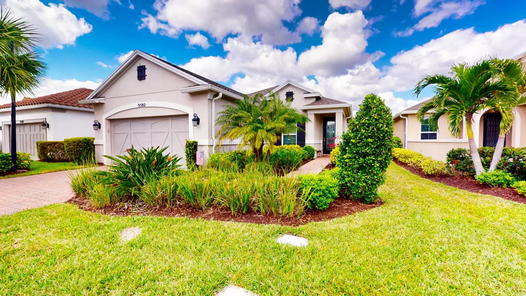 9592 SW Royal Poinciana DR, Port Saint Lucie, FL 34987