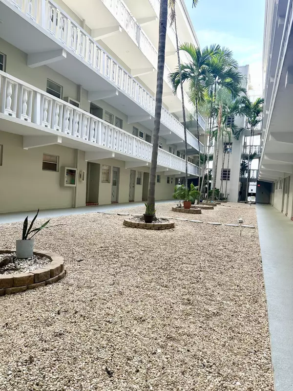 Hallandale Beach, FL 33009,330 SE 2nd ST 501g