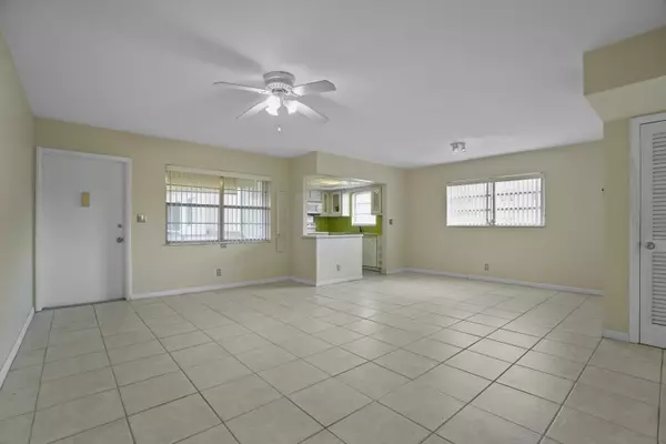 Hollywood, FL 33021,5300 Washington ST T218