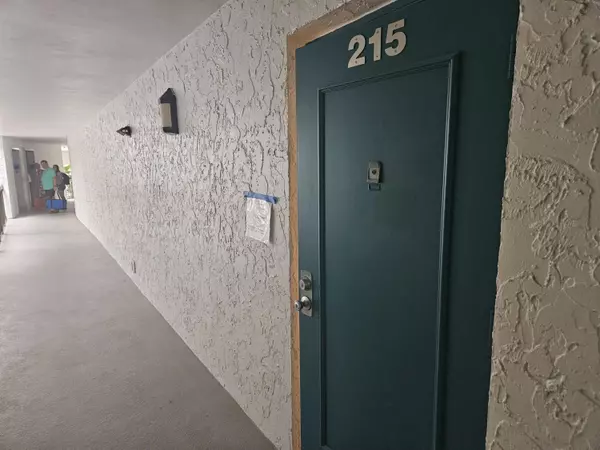 Stuart, FL 34996,1357 NE Ocean BLVD 215