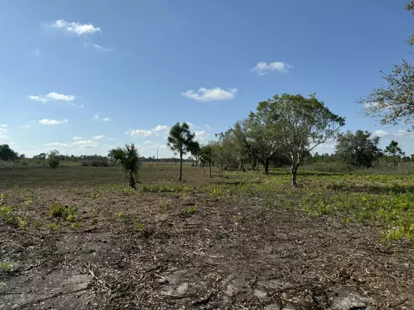 Okeechobee, FL 34972