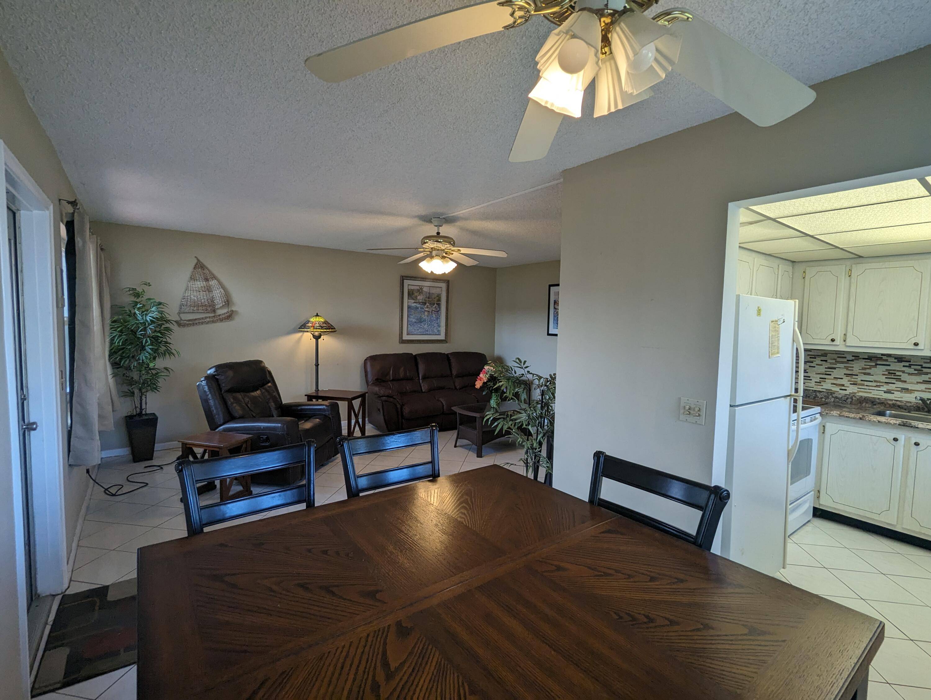 105 E Chatham, West Palm Beach, FL 33417