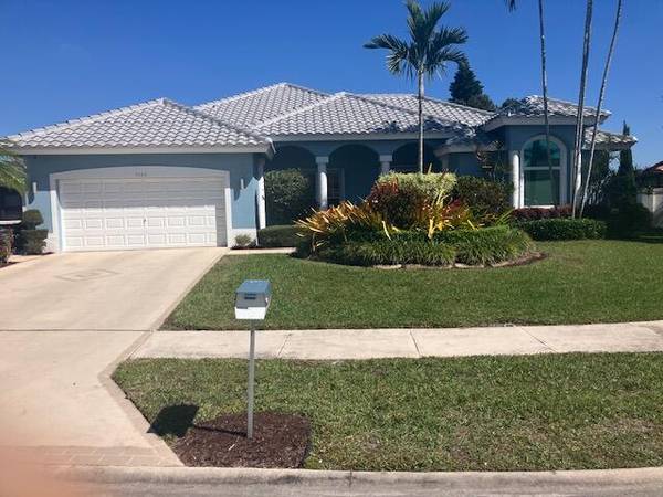 7043 Peninsula CT, Lake Worth, FL 33467