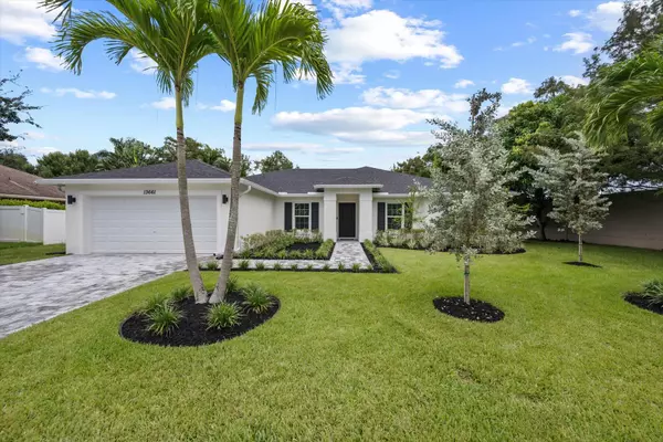 13661 Sheffield St, Wellington, FL 33414