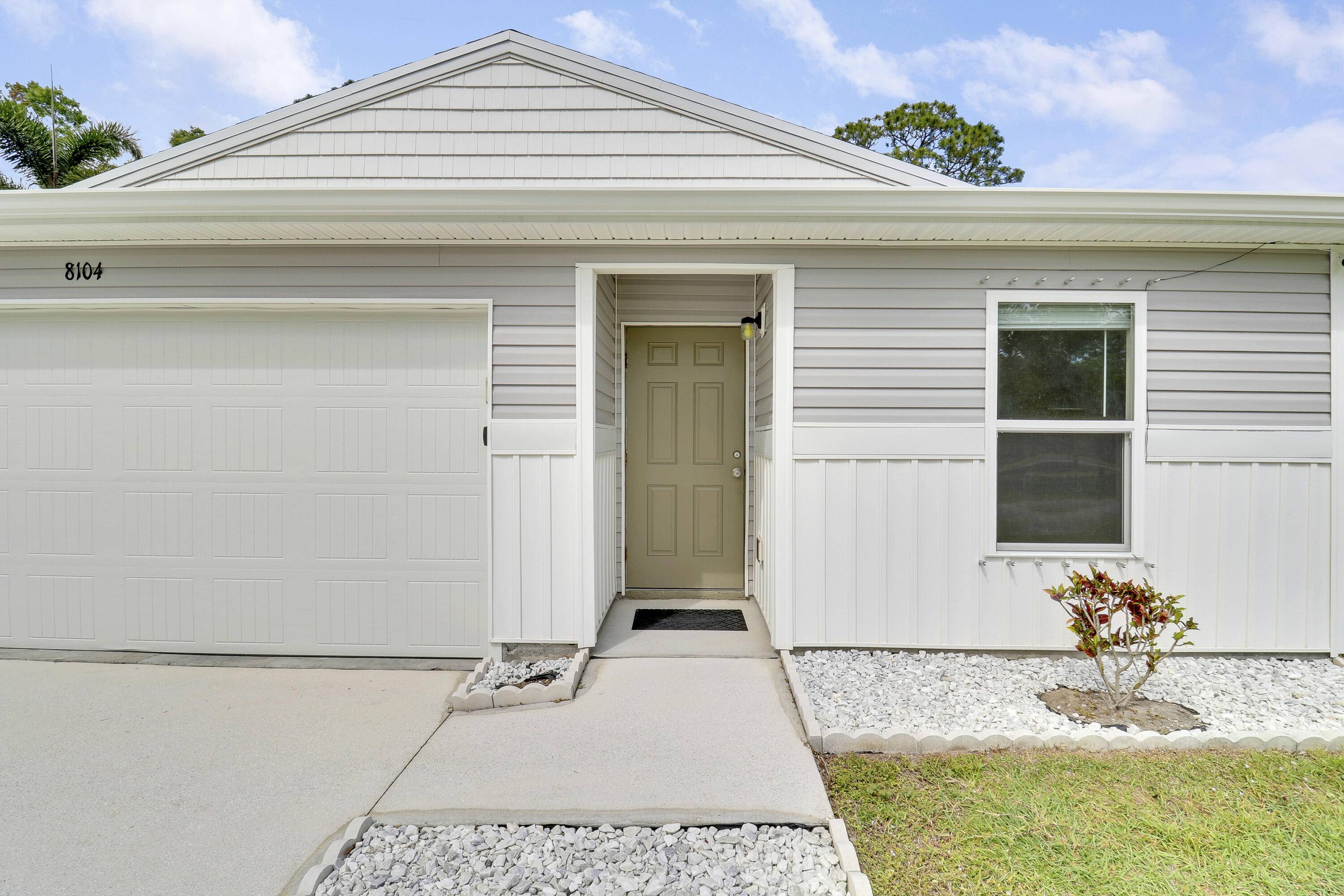 Fort Pierce, FL 34951,8104 Santa Clara BLVD