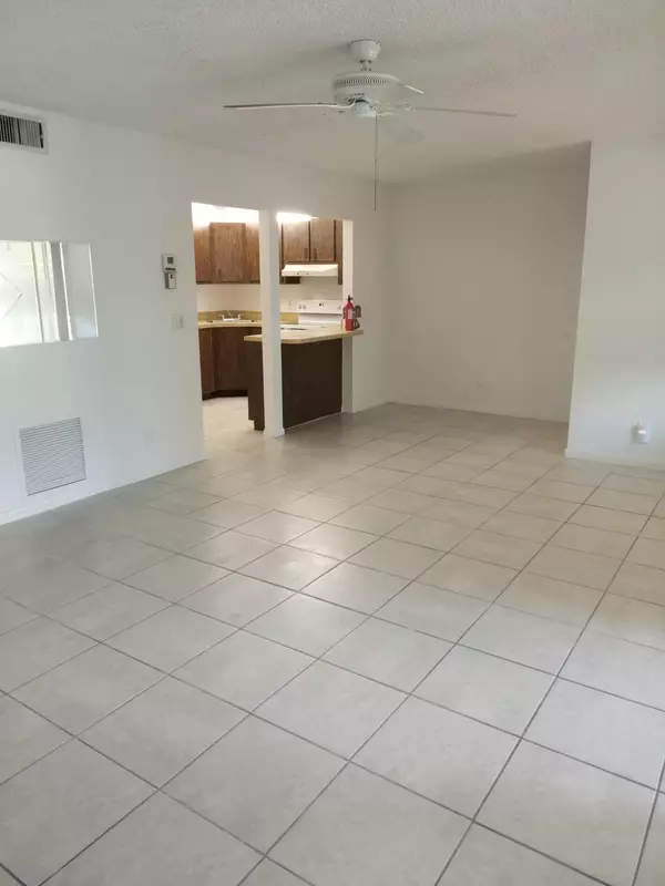 Greenacres, FL 33463,5801 Whispering Pine WAY C-2