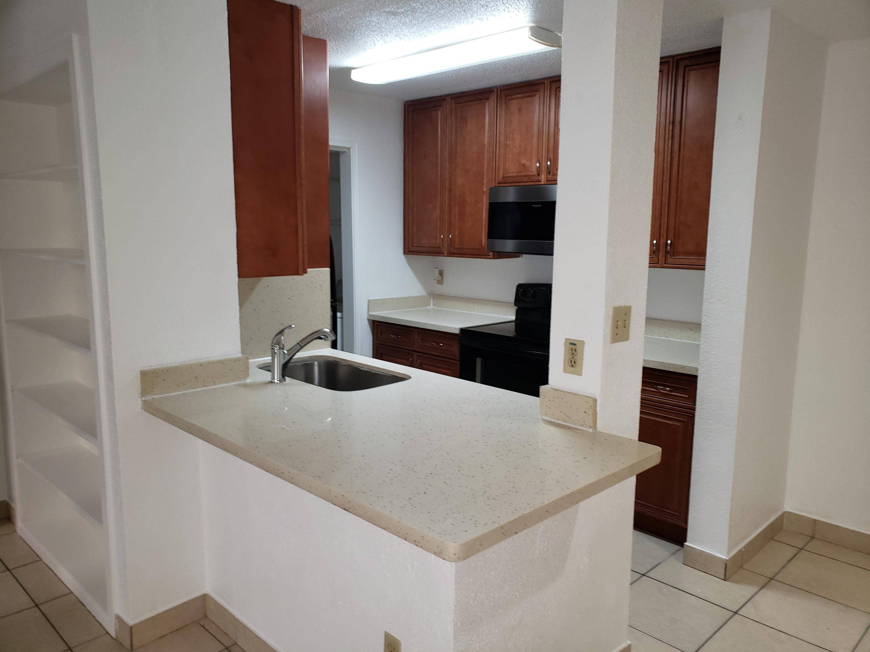 Coral Springs, FL 33071,755 Riverside DR 1314