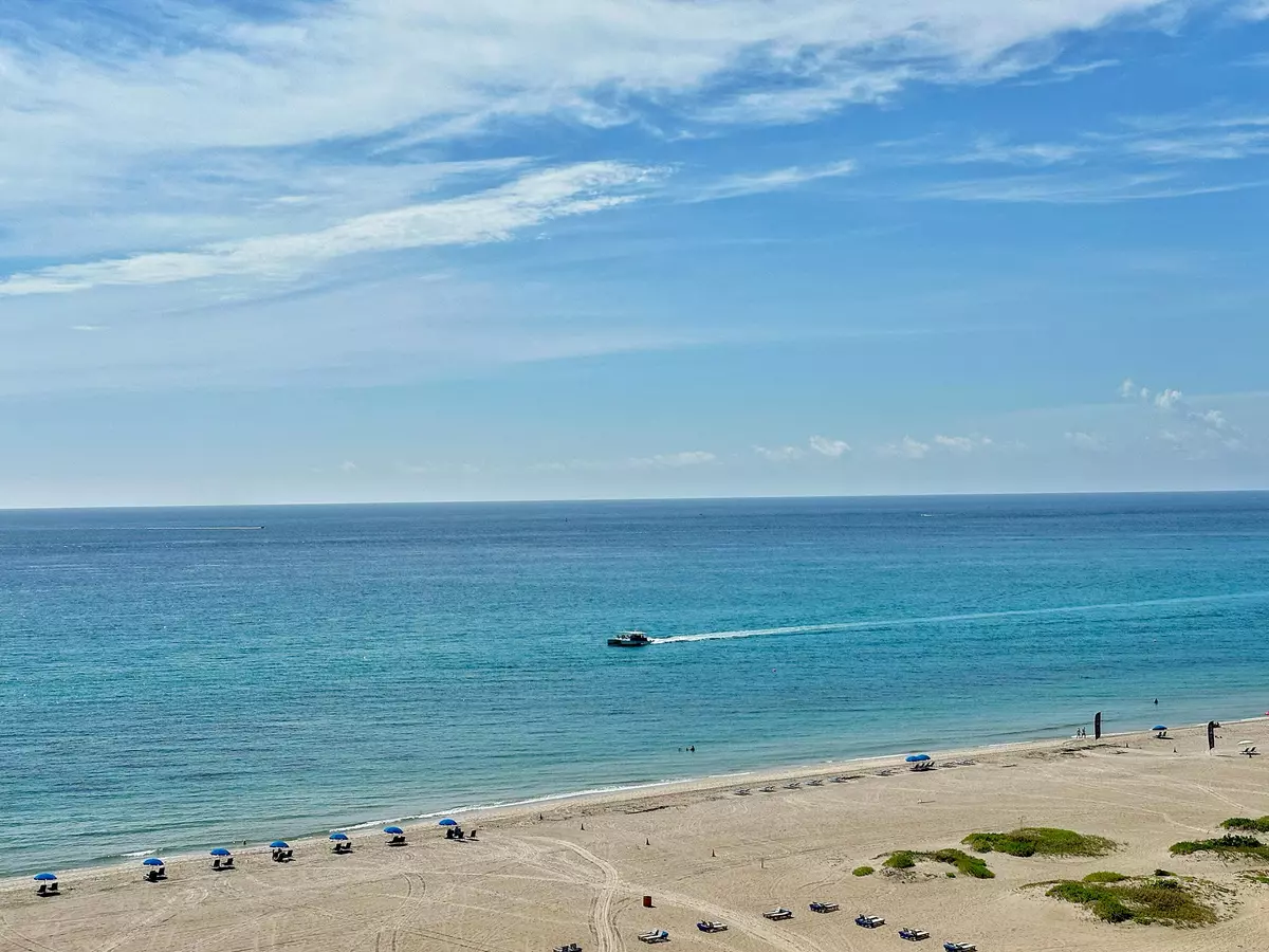 Singer Island, FL 33404,3000 N Ocean DR 15-G