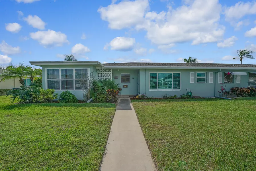 202 W High Point TER A, Delray Beach, FL 33445