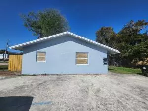 Lake Worth, FL 33460,517 S F ST