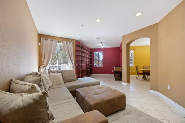 Royal Palm Beach, FL 33414,2122 Shoma DR 141