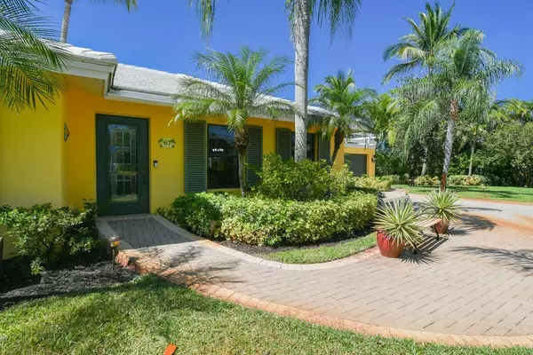 Tequesta, FL 33469,67 Yacht Club PL