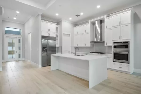 Vero Beach, FL 32963,1920 Frosted Turquoise WAY